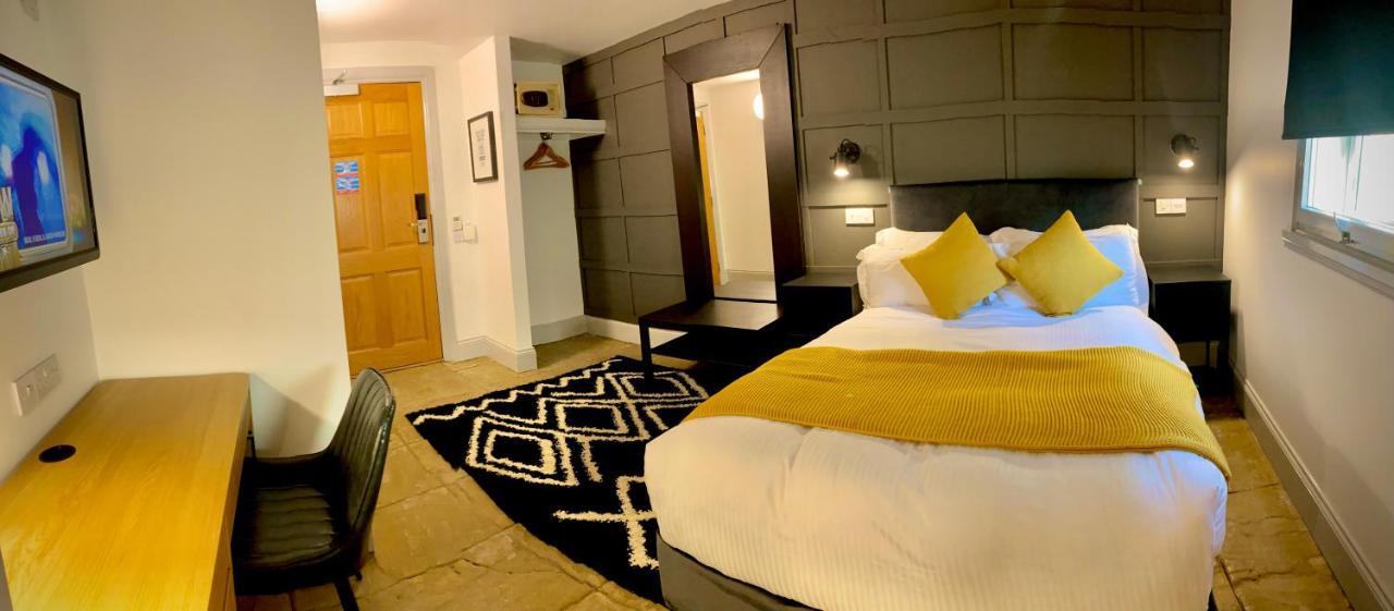 אברדין Siberia Bar & Hotel מראה חיצוני תמונה