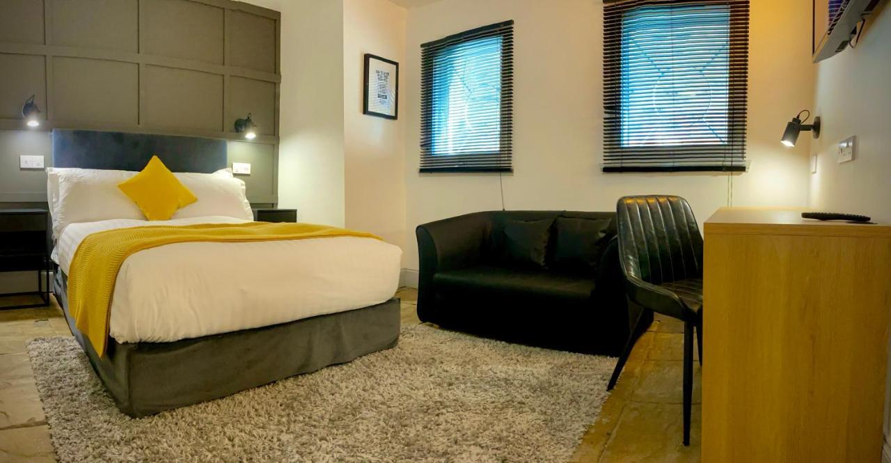 אברדין Siberia Bar & Hotel מראה חיצוני תמונה
